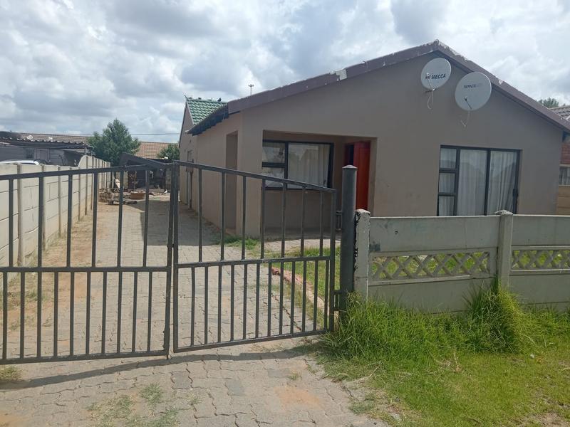 4 Bedroom Property for Sale in Bronville Free State